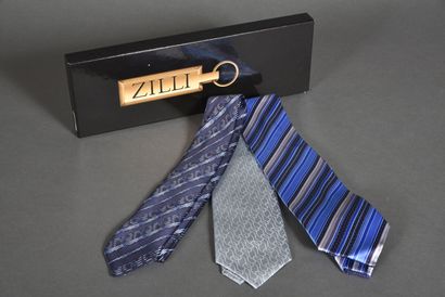 null ZILLI. Lot de trois cravates en soie, satin Duchesse rayé bleu multicolore,...