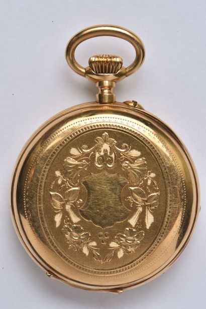 null 18K (750/oo) yellow gold pocket watch, round dial with white enamel background...