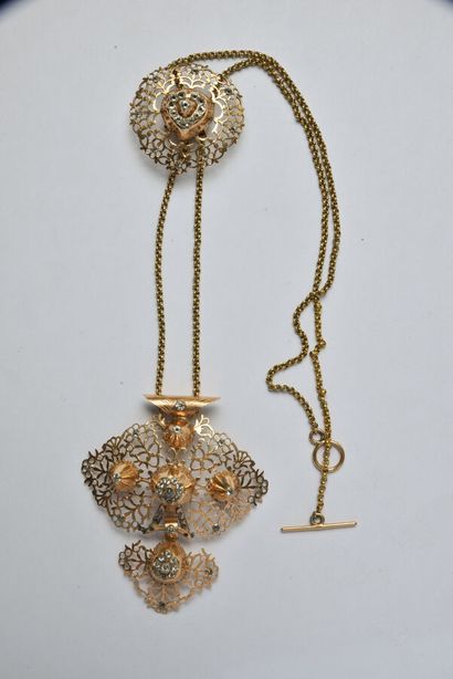 null Necklace with jaseron mesh and its Rouen Cross in 18K yellow gold (750/oo) with...