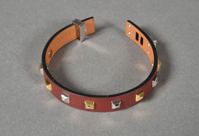 null HERMES made in France. Mini dog bracelet in burgundy leather with square silver...