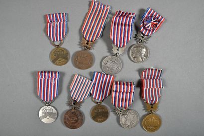 null France. Médailles d'Honneur des Postes, variantes, lot de 9.