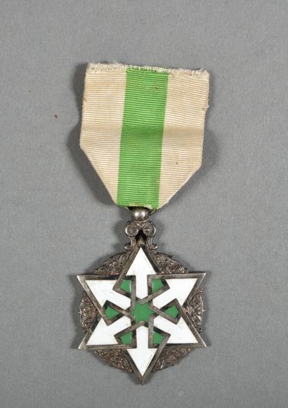 France. Syrie. Ordre du Mérite, à 6 branches...