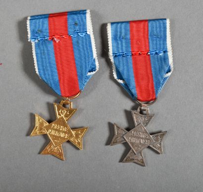 null France. Ordre du Mérite Militaire, officier(1), chevalier(1), lot de 2.