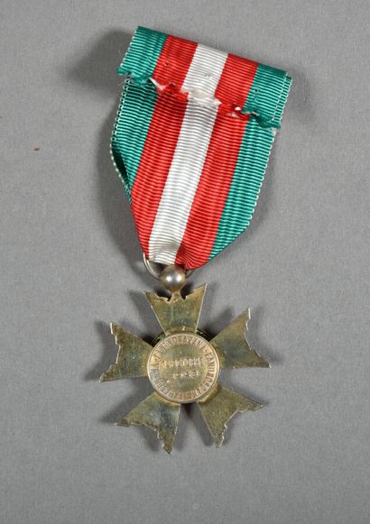 null Madagascar. Ordre du Mérite National, « MALAGASY 1958 », chevalier, métal.