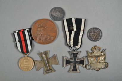 null Allemagne. Croix de Fer 1914 de 1° et 2° classes (2), Médaille Commémorative...