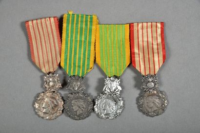 France. Médailles des Eaux et Forêts (2),...