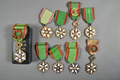 null France. Ordre du Mérite Agricole, croix d'Officiers et de chevalier, lot de...