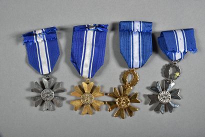 null France. Ordre du Mérite du Sang, médailles, lot de 4.