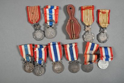 null France. Médailles d'Honneur de la Police(7) variantes, des Douanes(3) et un...