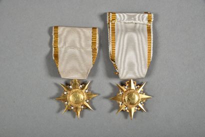 null France. Ordre du Mérite Commercial, officier(1), chevalier(1), lot de 2.