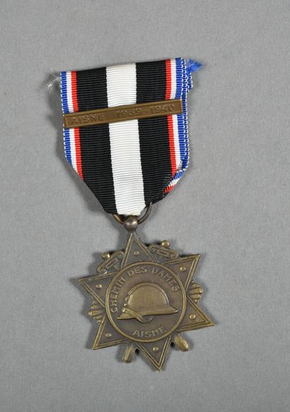 France. Médaille des Combats, agrafe « AISNE...