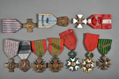 null France. Ordre de la LEGION d'HONNEUR 1870, chevaliers (2), Croix de guerre 1939...