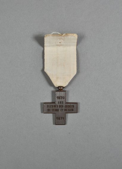 null France. Croix Rouge/SSBM 1870/1871, Croix à texte biface, bronze foncé, très...