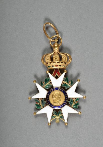 null France. Ordre de la Légion d'Honneur, Commandeur, or, sans cravate, presque...