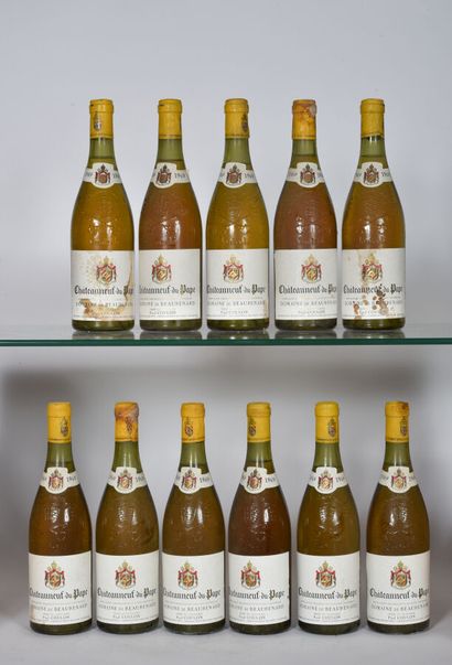 null 11 B CHÄTEAUNEUF DU PAPE Blanc (4 cm ou mieux; 2 e.t; 1 e.l.a. et 1 e.a; clm.s;...