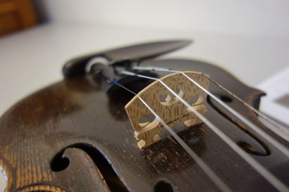 null French violin of the 19th century, bearing a label of LUPOT, various restorations...