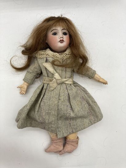 null Bleuette " SFBJ 60 PARIS -8/0- " lovely Bleuette doll with bisque head, fixed...