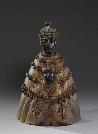 Le Puy, Vierge noire en bois sculpté figurant...