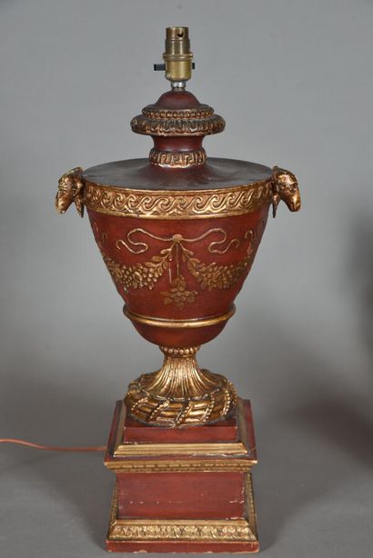 null Antique style urn in wood and stucco carved, polychromed, gilded, decorated...
