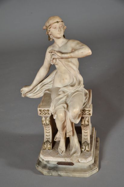 null Phryné, sculpture en albâtre figurant l'hétaïre Phryné se dévoilant assise sur...
