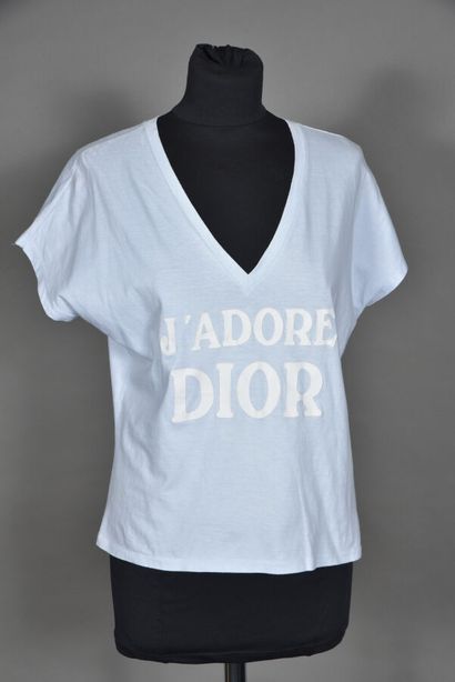 null Christian Dior. Light blue cotton crop top tee shirt, V-neck, short sleeves,...