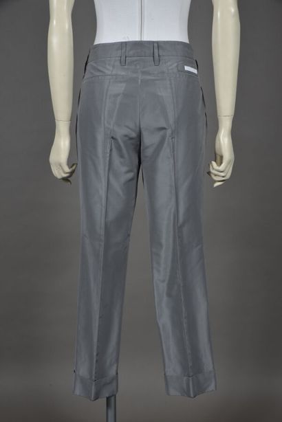 null PRADA Silk pants silver gray, front clip, large lapels. Italian size 40.