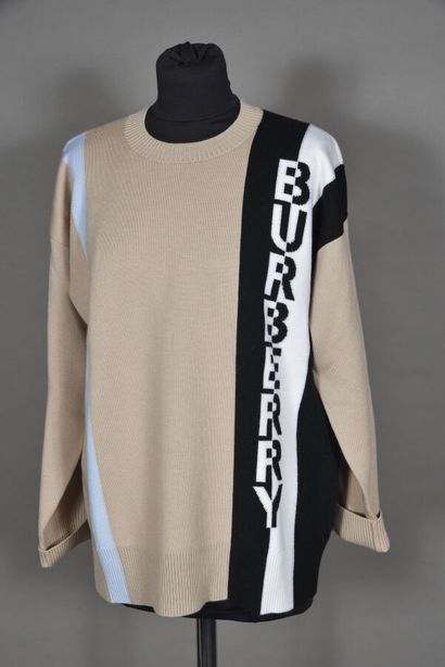 null BURBERRY. Pull en jersey laine Merinos beige, à rayures bleu ciel, bande blanc/noir...