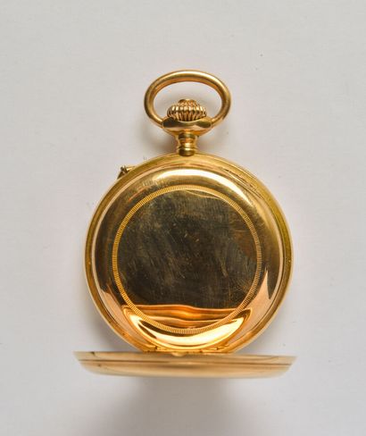 null *18K (750/oo) yellow gold pocket watch, round dial with white background, black...