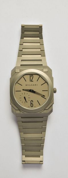 null BULGARI: Ultra-flat titanium watch, smooth round bezel, "Octo" collection, reference...
