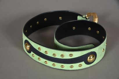 null ESCADA. Green suede waist belt, black leather strap, enhanced with gold metal...