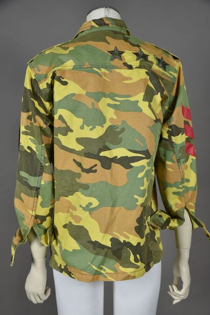 null ZADIG & VOLTAIRE. Veste en coton imprimé militaire camouflage beige, vert, noir,...