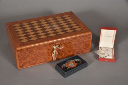 null Cigar box with checkerboard pattern, mini handle on key lock enhanced with two...