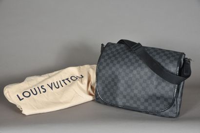 LOUIS VUITTON. Messenger bag in graphite...