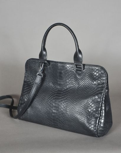 null LONGCHAMP. Anthracite leather reptile bag, signed silver metal swivel clasp...