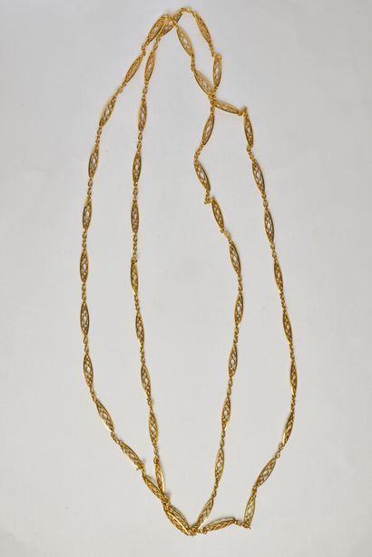 Long necklace in 18K yellow gold (750/oo),...