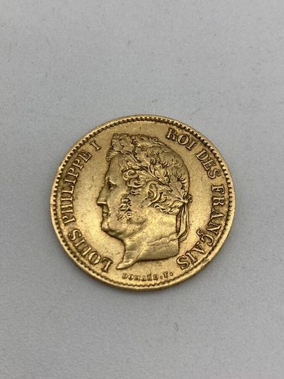 null Pièce en or 40 francs datée 1834 Louis Philippe.
LOT VENDU SUR DESIGNATION,...