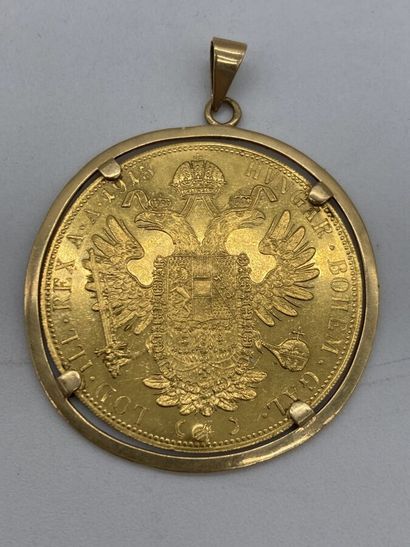 null Pièce de 4 Ducat or, 1915 monté en pendentif. monture en or. 
Poids : 18.19...