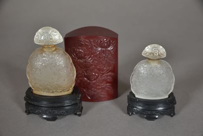 null BOURJOIS, « Kobako », années 1936
Deux flacons tabatières en verre incolore...