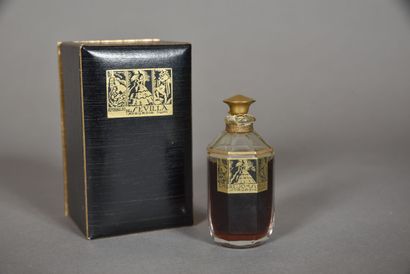 null MYRURGIA, « El brujo de Sevilla », années 1930
Présenté dans son coffret en...