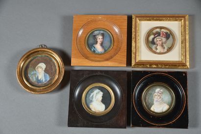 Cinq miniatures figurant des portraits de...