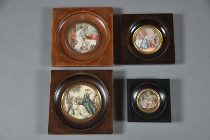 Quatre miniatures figurant des scènes galantes...