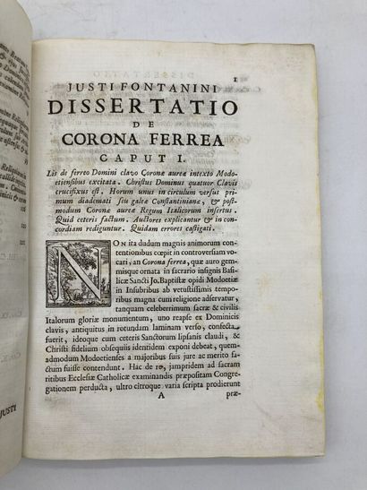 null FONTANINI JUSTI. 
Dissertatio de Corona Ferrea Langobardorum. Rome, 1728. Un...