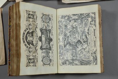null Quatre volumes reliés contenant diverses vignettes, frontispices, cul-de-lampes,...