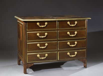 null Regency chest of drawers, amaranth veneer, mounted fir, walnut fittings, opens...