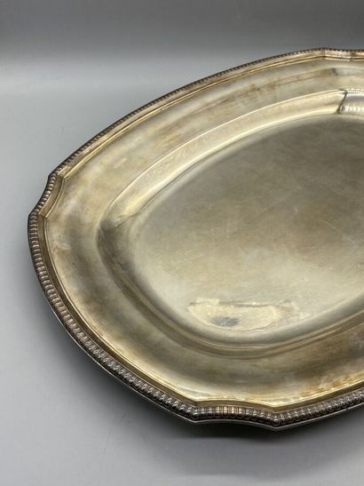 null CHRISTOFLE, large serving dish with contoured edge decorated with gadroons,...