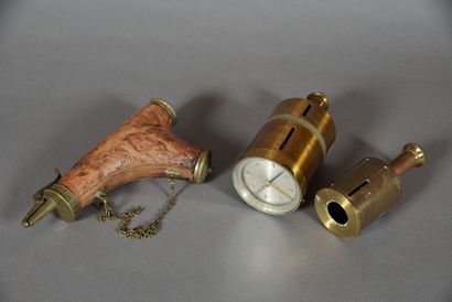 Lot including a goniometer and a brass square,...