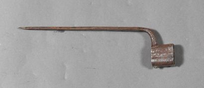 null FRANCE. Socket bayonet (3,8cm) for 2-barrel rifle, with a tongue and spring...