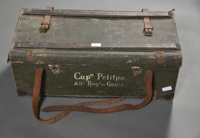 Military trunk-cantine of uniforms of 