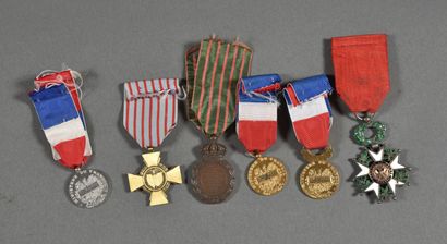 null Ordre de la LEGION D'HONNEUR 1870, chevalier, Médaille de Sainte Hélène, et...