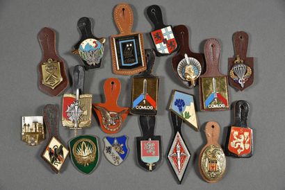 French Military INSIGNES (same provenance...